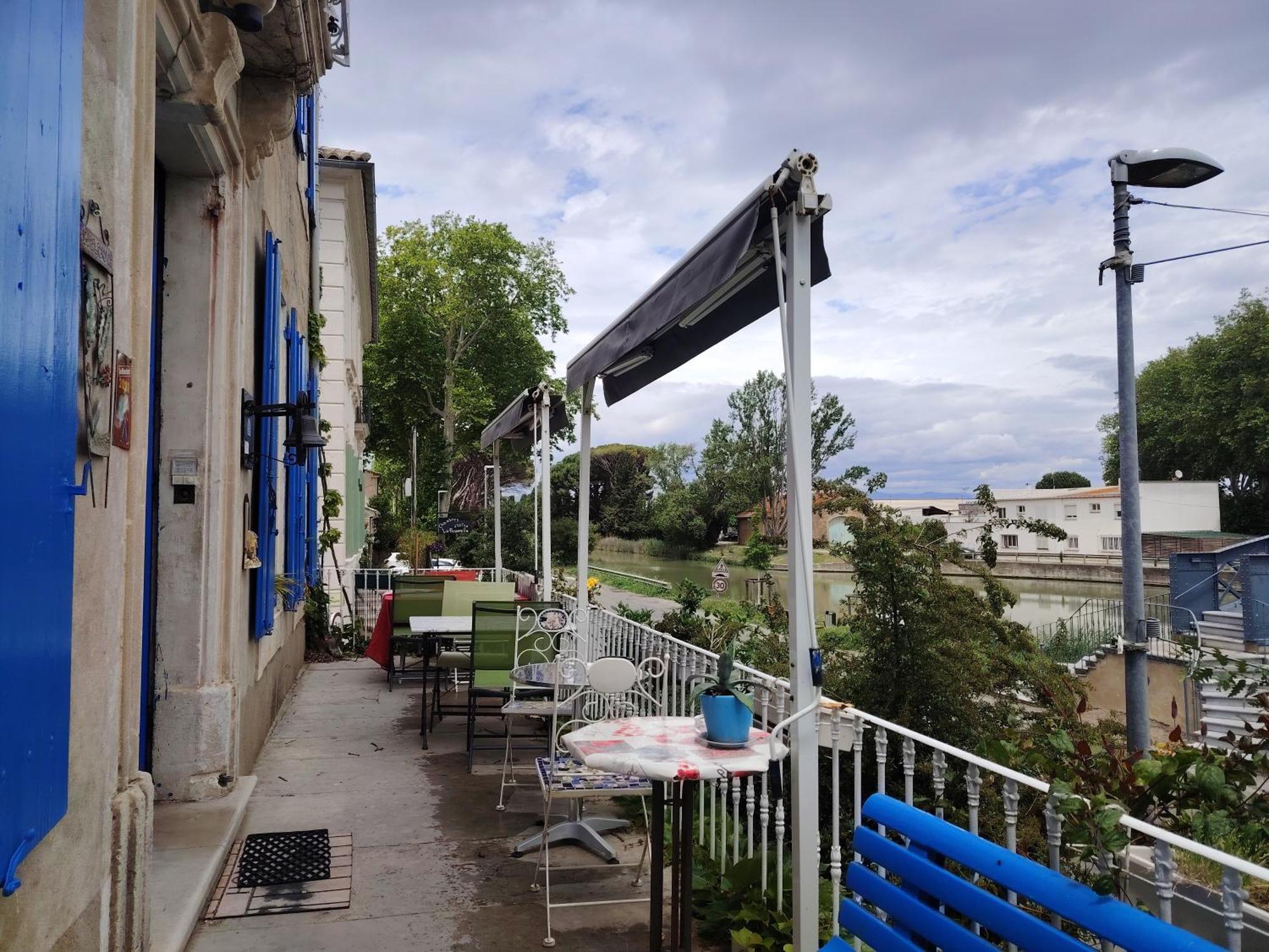 Les Volets Bleus Bed & Breakfast Sallèles-dʼAude Eksteriør bilde